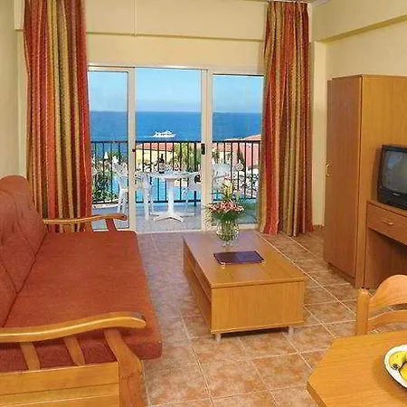 Sentido Pafian Sun Village Kissonerga